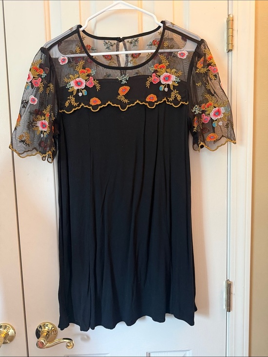Dresses & Skirts - Black Floral Embroidered Mesh Yoke Dress